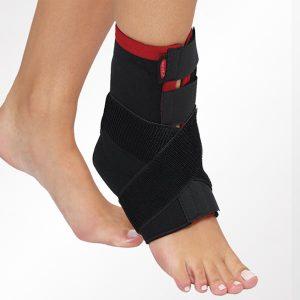 entorse cheville-bandage -chevillière